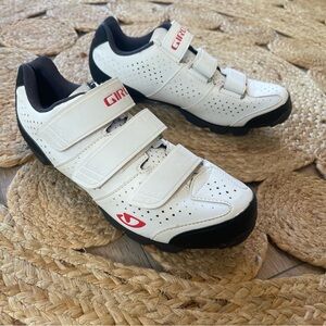 Giro White and Black Women's cycling shoe